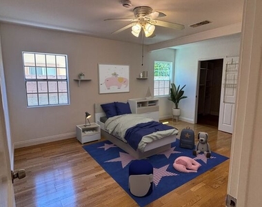 5049 Hesperia Avenue - Photo Thumbnail 20