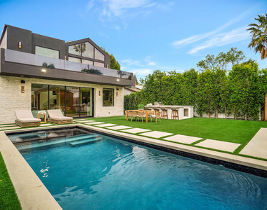 15602 Morrison Street - Photo Thumbnail 51