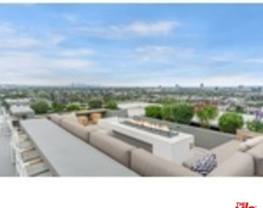 1100 Alta Loma Road - Photo Thumbnail 24