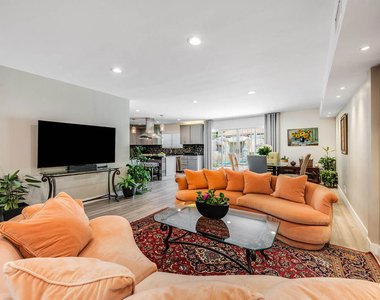 15237 Otsego Street - Photo Thumbnail 13