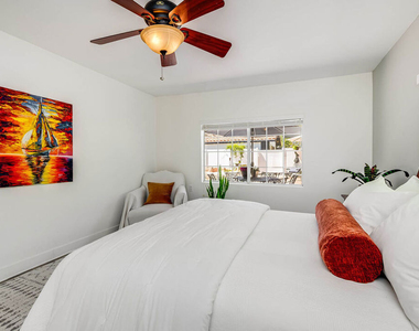 15237 Otsego Street - Photo Thumbnail 33
