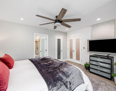 15237 Otsego Street - Photo Thumbnail 39