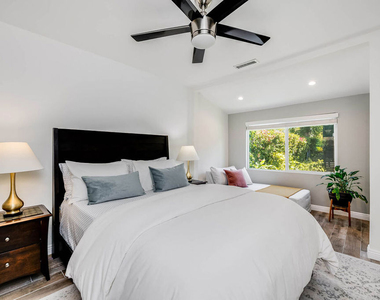 15237 Otsego Street - Photo Thumbnail 30