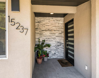 15237 Otsego Street - Photo Thumbnail 7