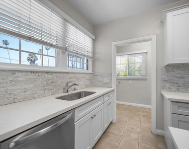 1221 4th Avenue - Photo Thumbnail 1