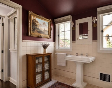 6470 Ivarene Avenue - Photo Thumbnail 13