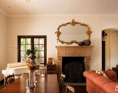 6470 Ivarene Avenue - Photo Thumbnail 5