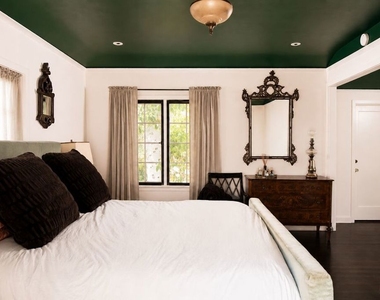 6470 Ivarene Avenue - Photo Thumbnail 11
