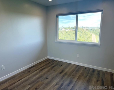 3079 Cowley Way - Photo Thumbnail 26
