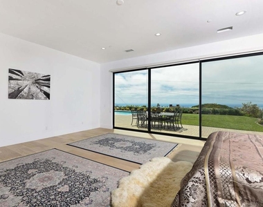 1168 Muirlands Vista Way - Photo Thumbnail 10