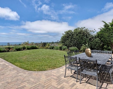 1168 Muirlands Vista Way - Photo Thumbnail 21