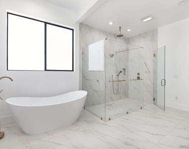 1168 Muirlands Vista Way - Photo Thumbnail 12