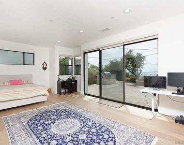 1168 Muirlands Vista Way - Photo Thumbnail 14
