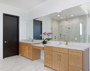 1168 Muirlands Vista Way - Photo Thumbnail 11