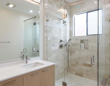 1168 Muirlands Vista Way - Photo Thumbnail 15