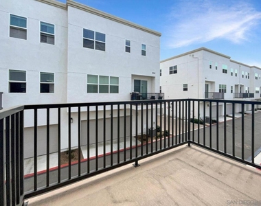 2023 Luzon Ln - Photo Thumbnail 20