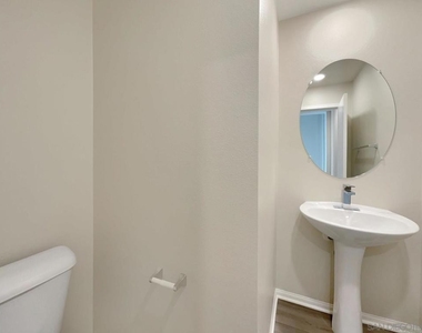2023 Luzon Ln - Photo Thumbnail 10