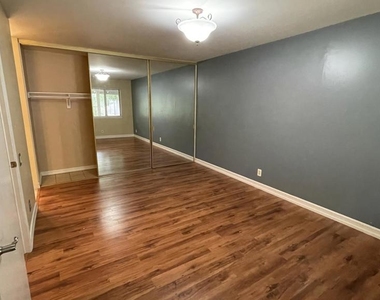 1640 Orinda Court - Photo Thumbnail 12