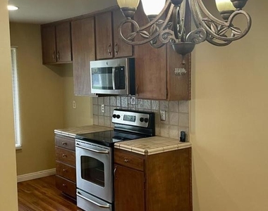 1640 Orinda Court - Photo Thumbnail 6