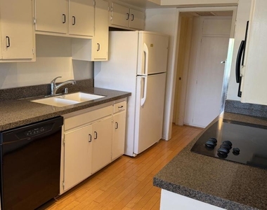 11656 Montana Avenue - Photo Thumbnail 7