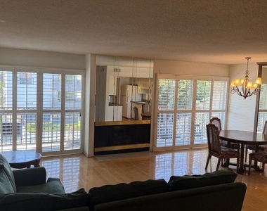 11656 Montana Avenue - Photo Thumbnail 11