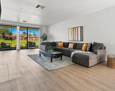 78118 Lago Drive - Photo Thumbnail 5