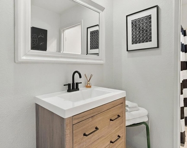 78118 Lago Drive - Photo Thumbnail 19