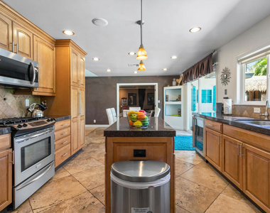 502 E Molino Road - Photo Thumbnail 9