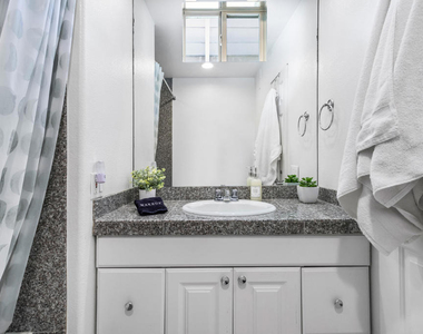 502 E Molino Road - Photo Thumbnail 18