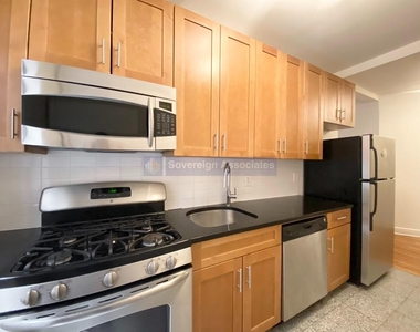 615 Fort Washington Avenue - Photo Thumbnail 4