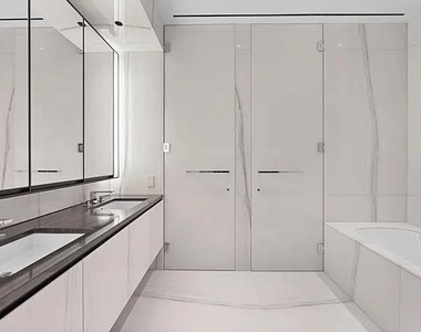 West 57th Street - Photo Thumbnail 12