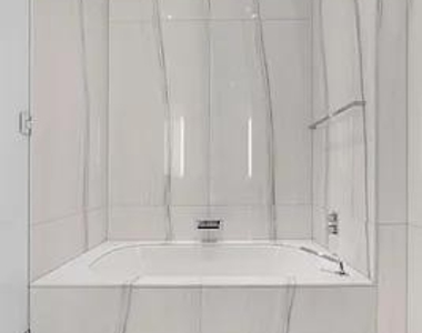 West 57th Street - Photo Thumbnail 10
