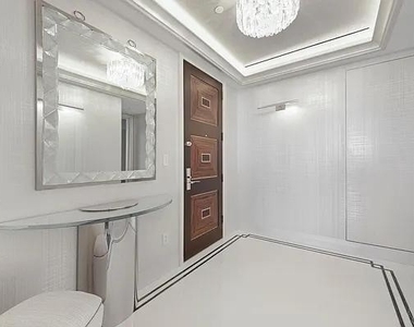 West 57th Street - Photo Thumbnail 13