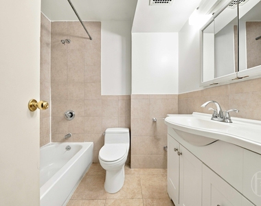 34th Avenue - Photo Thumbnail 16