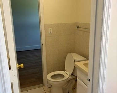 66-78 69th Street - Photo Thumbnail 5
