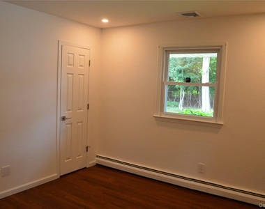 18 Sterling Place - Photo Thumbnail 18