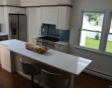 18 Sterling Place - Photo Thumbnail 3