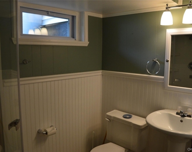18 Sterling Place - Photo Thumbnail 24