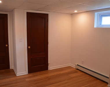 18 Sterling Place - Photo Thumbnail 25
