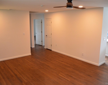 18 Sterling Place - Photo Thumbnail 9