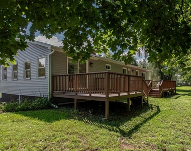 16 Trinity Place - Photo Thumbnail 34