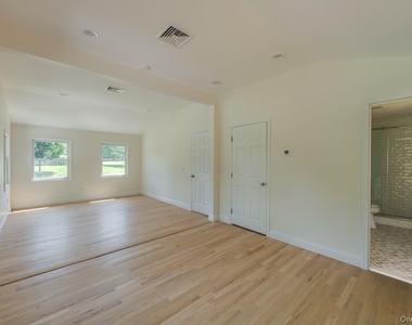 16 Trinity Place - Photo Thumbnail 16