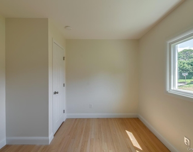 16 Trinity Place - Photo Thumbnail 22