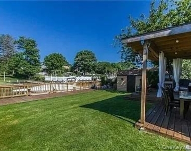 2364 Beverly Road - Photo Thumbnail 9
