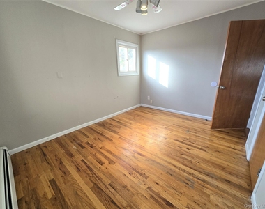 2364 Beverly Road - Photo Thumbnail 21
