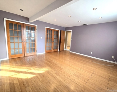 2364 Beverly Road - Photo Thumbnail 17