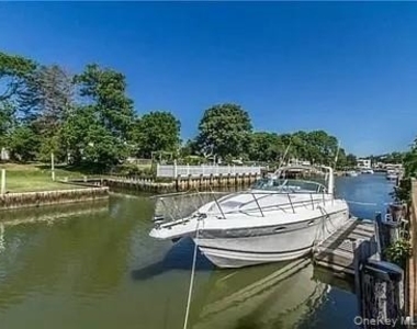 2364 Beverly Road - Photo Thumbnail 11