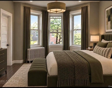 6433 68th Avenue - Photo Thumbnail 3