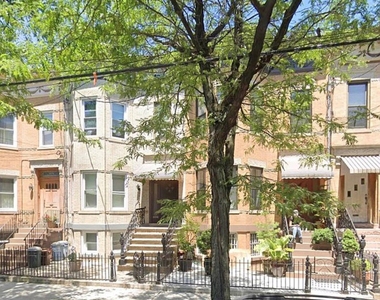 6433 68th Avenue - Photo Thumbnail 4