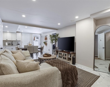150 N Delaware Avenue - Photo Thumbnail 2